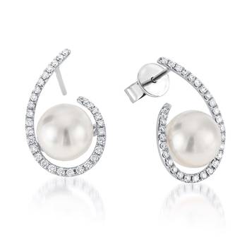 Traditional Yellow Gold Plated Earring 1