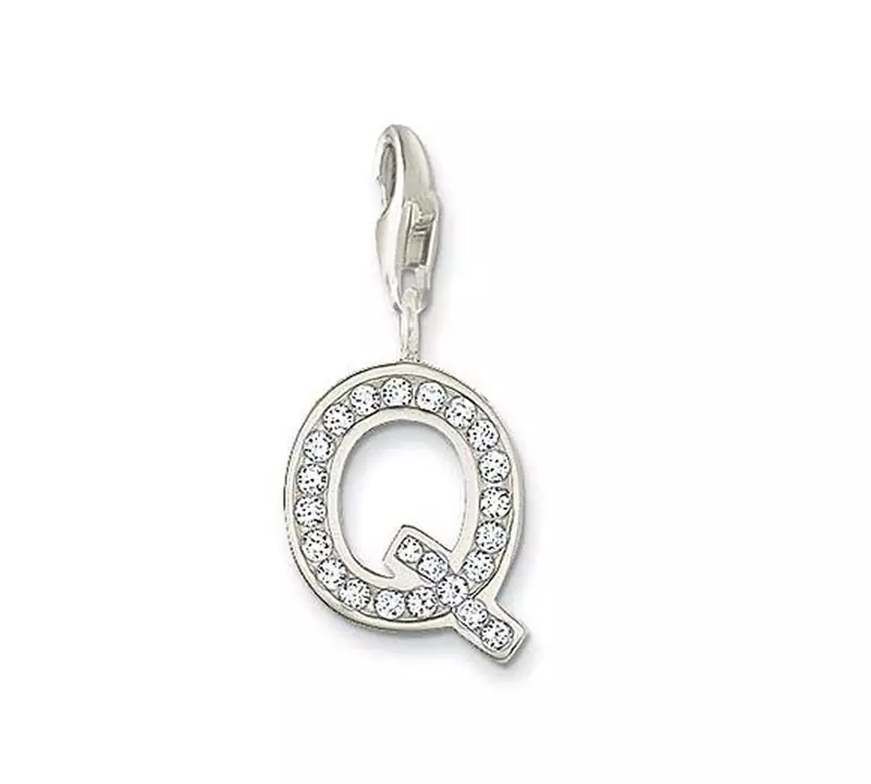 Q' Alphabet Design American Diamond Pendant