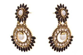 Angelic Awesome Gold Designer Earrings 2