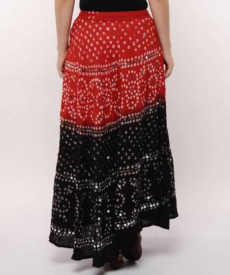 Stunning Red Black Bandhej Skirt 3