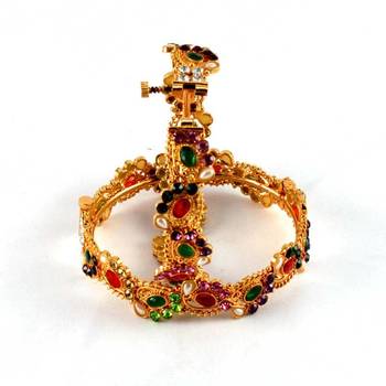 4.2Micro Gold Platted Skrew System Polky Stone Bangles 2