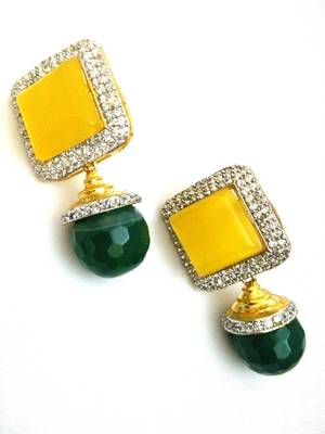 Yellow Green Diamond Earring 1