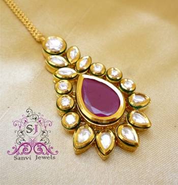 Ruby Kundan Meena Maang Tikka 2