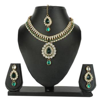 Butterfly Necklace Set With Earrings 1