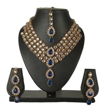 Butterfly Necklace Set With Earrings 1