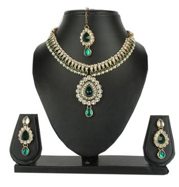 Butterfly Necklace Set With Earrings 1