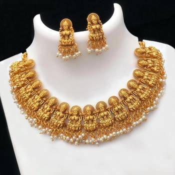 Butterfly Necklace Set With Earrings 1