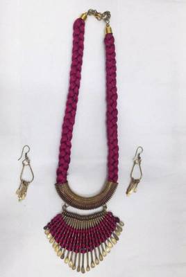 Golden Magenta Fishtail  thread fancy necklace set 1