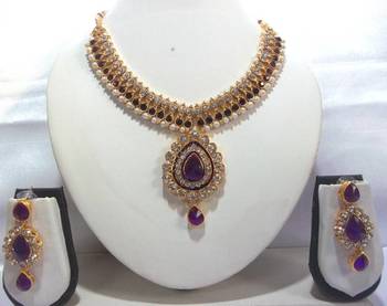 Purple pearl dulhan necklace set 1
