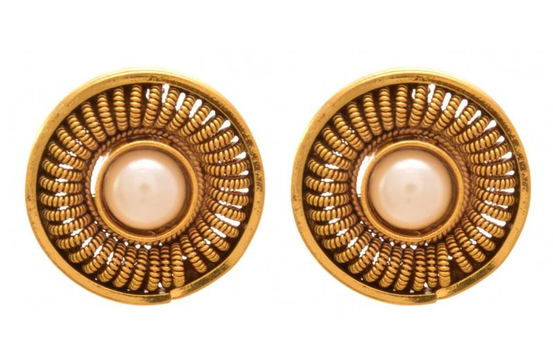White gold plated pearl studs