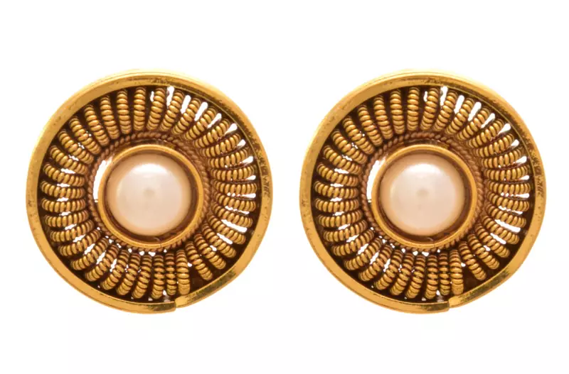 White gold plated pearl studs
