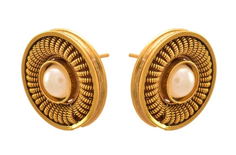 White gold plated pearl studs