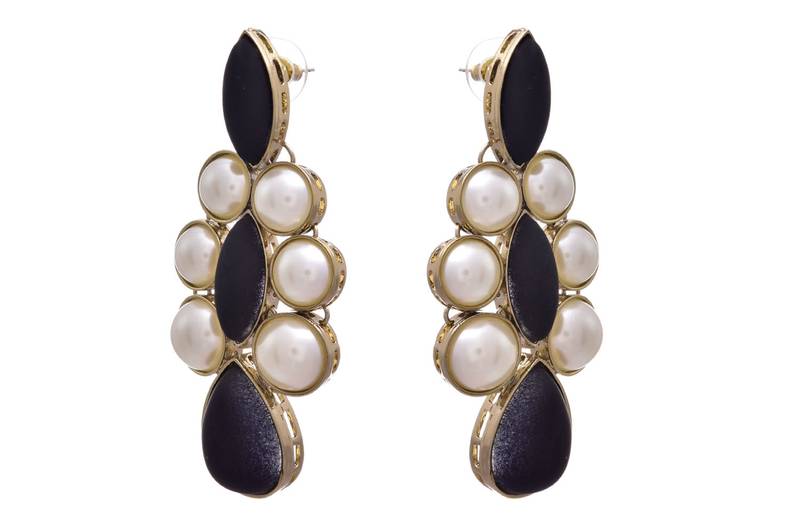 Black gold plated pearl earrings