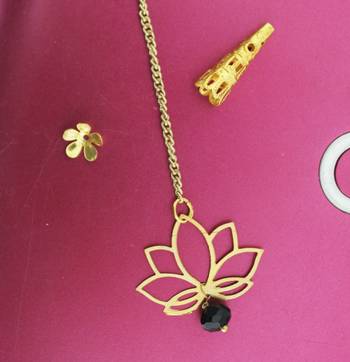 Gold And Pink Maang Tikka 1