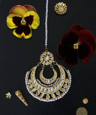 Gold Maang Tikka 1