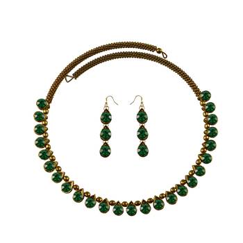 Stone Studded Necklace Hasli 1