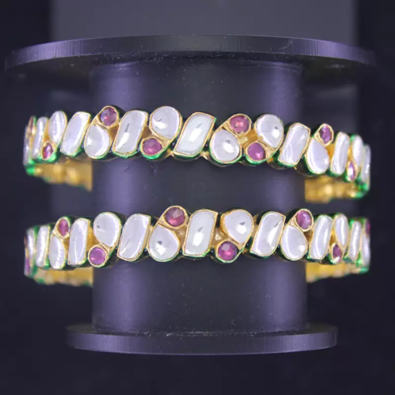 Traditional kundan bangle
