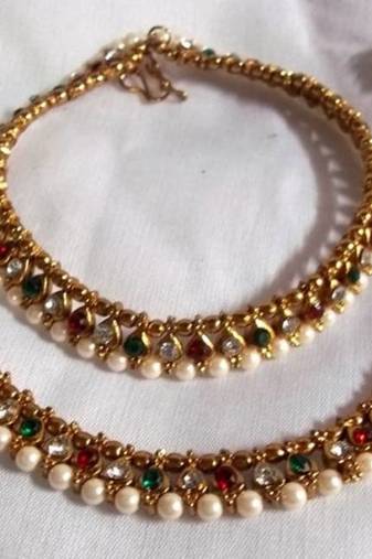 Multi color pearl anklet