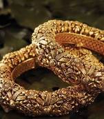 Classy Looking Gold Studded Bangle Pair