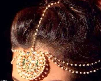 traditional looking matha patti 1