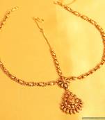 Gold Look Fine Maang Tikka