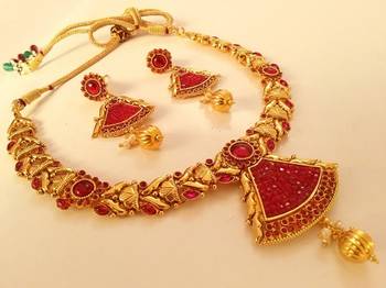 Lovely Pink Kempu Antique Necklace Set 1
