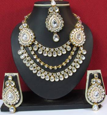 Two Brooch 3 line Stone Wedding Necklace Set SMC11 1