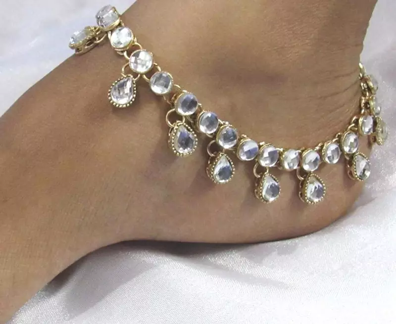 White stones kundan anklet