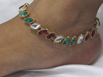 Maroon green kundan anklet 1