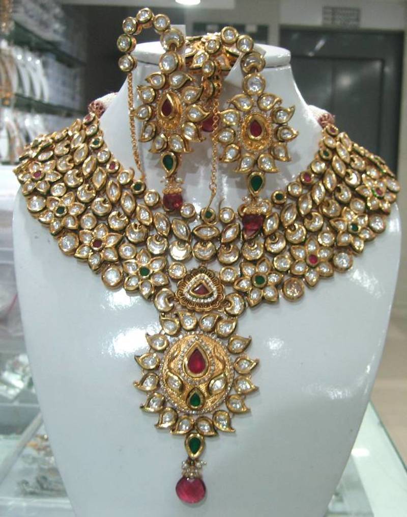 Royal Designer Ethnic Collection No. 065