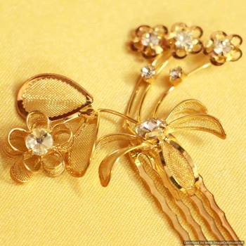 Flower Gold Look Zircon Hairclip 2
