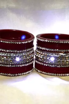 unique lighting bangles set colour red size-2.4,2.6,2.8,2.10