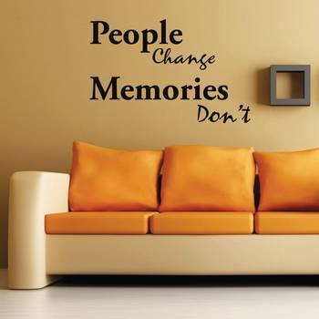 Medium Memories Don’t Change Wall Decal Quotes 1