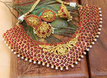 Beautiful Gold Plated Temple Necklace Set 1