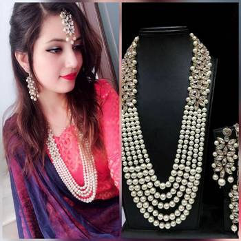 Classic pearl necklace studded with american diamonds 1