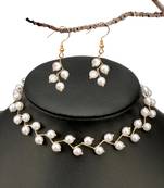 New Elegant Jewelry Simulated Pearl Clavicle Chain Necklace For Woman Simple Chokers Necklaces