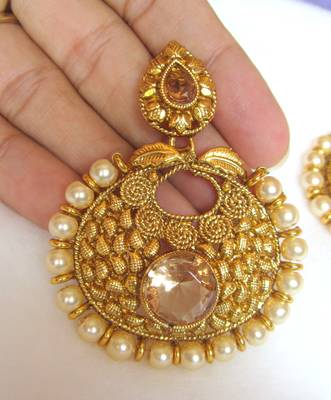 Earrings Dangler Gold Plated Brown Stone Pearl 2