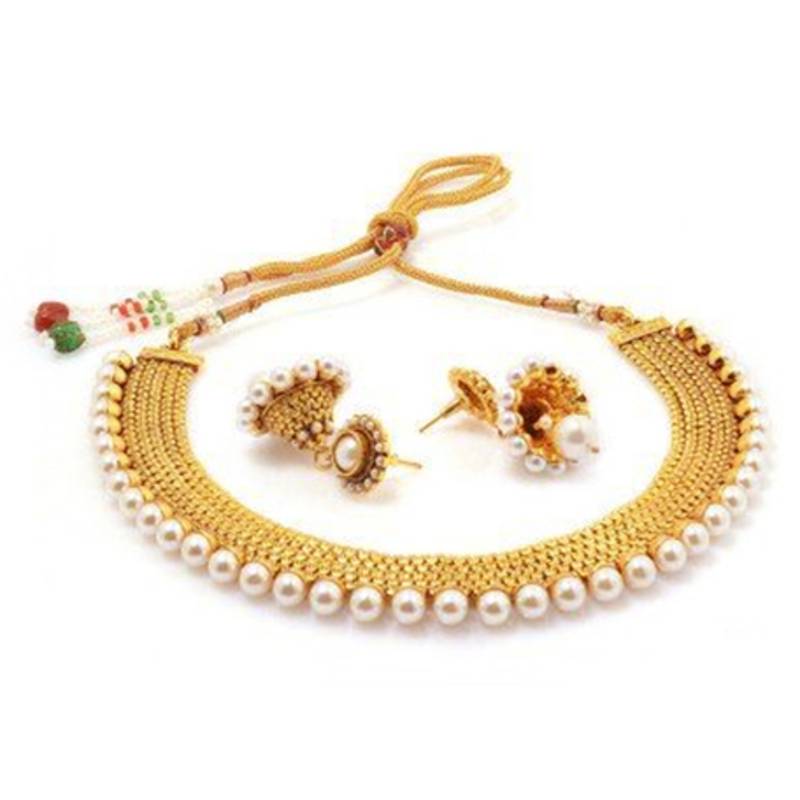 Modish Gold Plated Necklace Set For Women