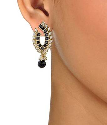 Black pearl pearl studs 3