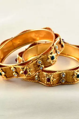 Designer Gold Platted  Rajasthani Bangles 