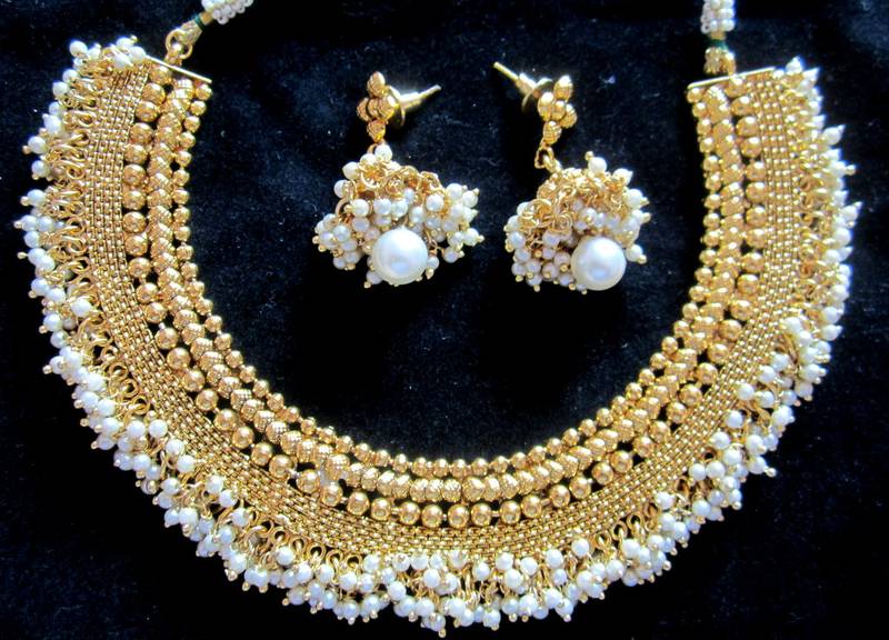 pearl jhumka set
