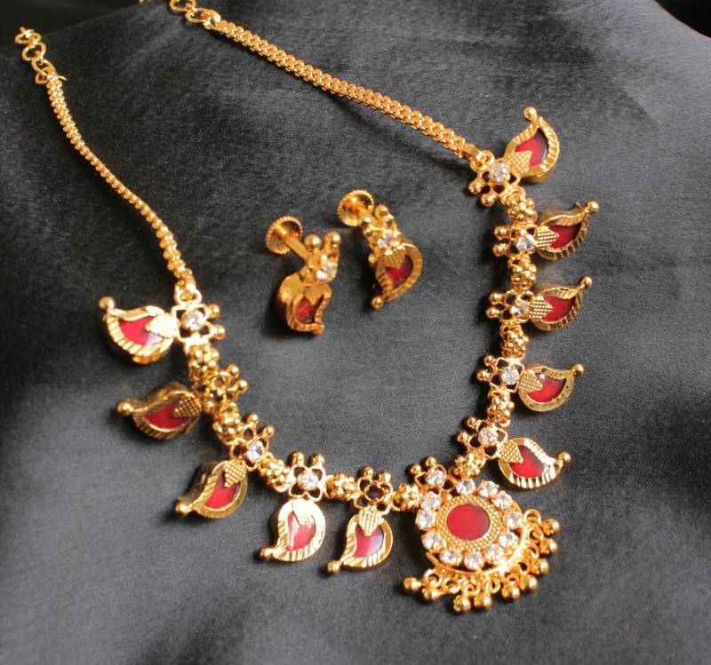 GORGEOUS GOLD PLATED RED PALAKKA 