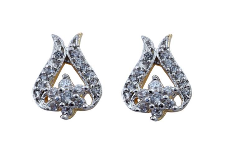 Multicolor plain studs