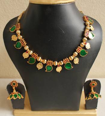 Gorgeous Kerala Style Palakka Necklace Set   1