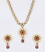 Kundan With Flower Pendant