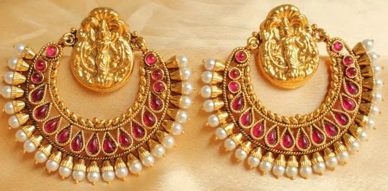 BEAUTIFUL ANTIQUE KEMP BALI LAKSHMI EARRINGS-DJ04318