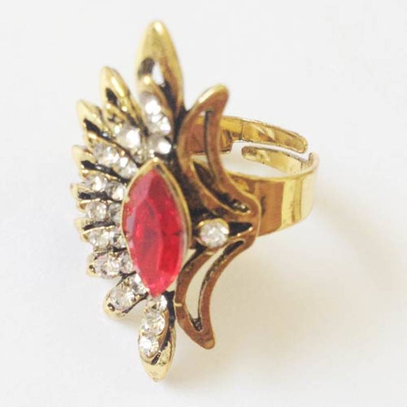 Golden red stone ring