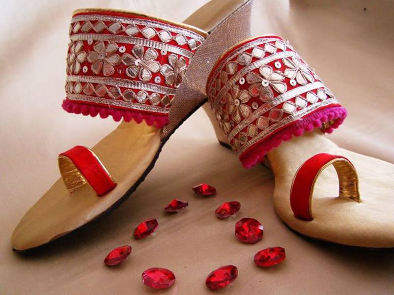 Red fancy fabric plain women footwear maalpani 1099905