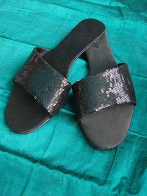 Black fancy fabric plain women footwear 1