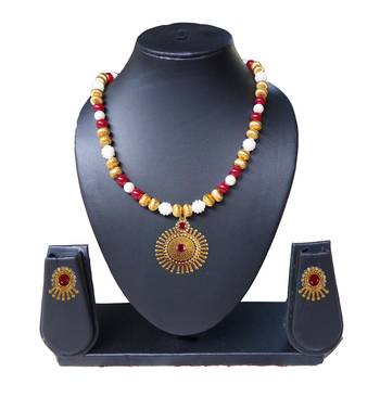 Beautiful pearl nad Meena beads Necklace and Earring Set 1